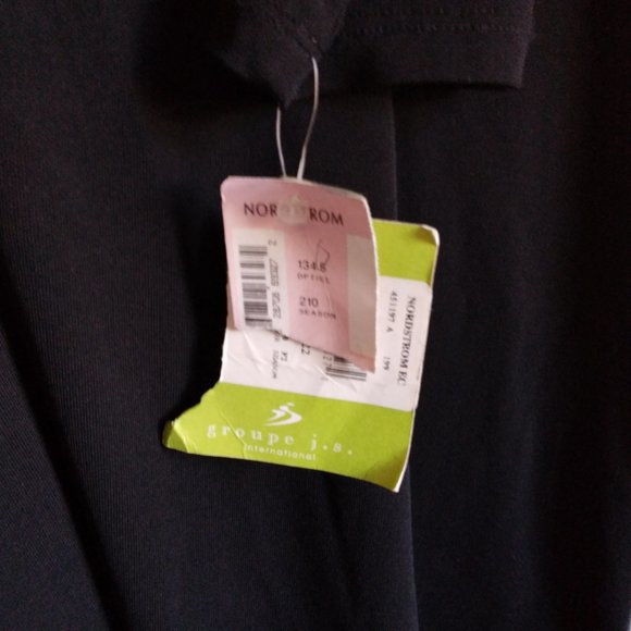 Black Long Sleeve Dress with Flower, Size 22/3X NWT - Picture 5 of 5